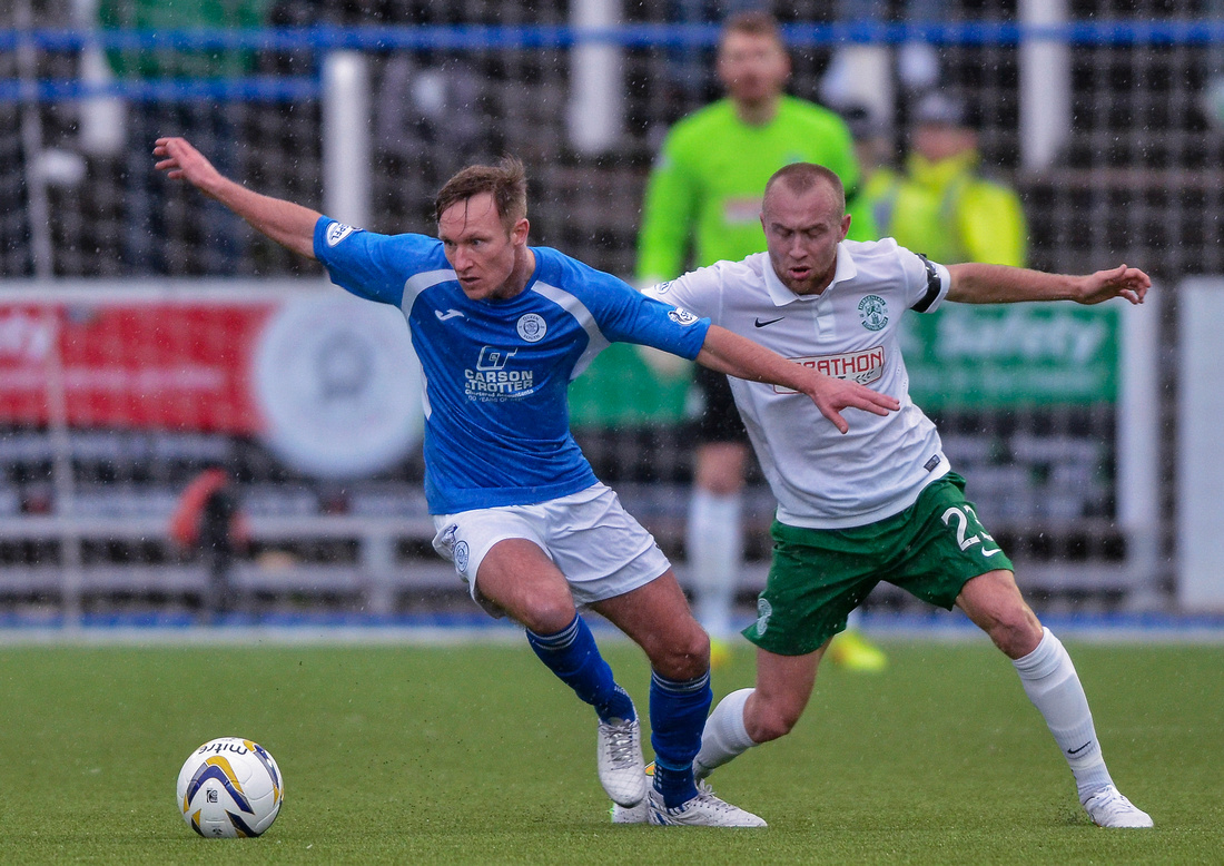 Action from Queen of the South vs Hibernian FC at Palmerston Park, Dumfries.
Alastair Ross / Novantae Photography
